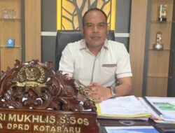 Berikan Selamat Kepada Para Kades Dilantik, Ketua DPRD Kotabaru Sampaikan Sederet Harapan