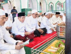 Bupati Banjar dan Jajaran Ziarah Makam Datuk Kelampayan