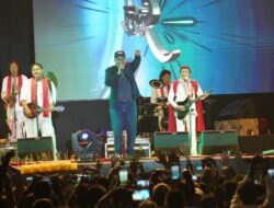 Tampil Memukau, Rhoma Irama Duet Paman Birin