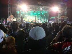 Raja Dangdut Rhoma Irama Goyang Penduduk Danau Panggang HSU