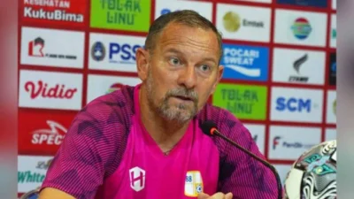 Barito Putera Tendang Dejan Antonic dari Kursi Pelatih