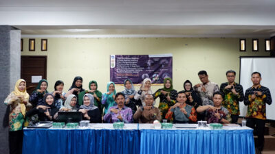 Prodi Pendidikan Bahasa Inggris FKIP ULM Laksanakan PKM Permodelan Berbasis Blended Learning Bagi Guru di Kabupaten Tabalong