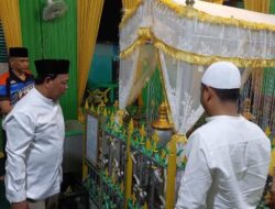 Paman Birin Berziarah ke Makam Guru Surgi Mufti
