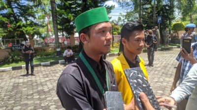 Aliansi Mahasiswa Banjarbaru Sampaikan Enam Tuntutan Ke DPRD Banjarbaru