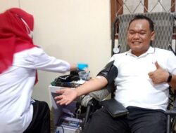 Meski Terbayang Rasa Takut, Ketua Komisi II DPRD Kotabaru Tetap Lakukan Donor Darah Pertama Kali