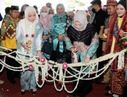 Istri Menteri Agama Resmikan Pembukaan Pameran MTQ Nasional di Martapura