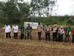 DKPP Kabupaten Banjar dan KWT Mekar Sari Tanam Komoditas Jagung