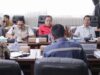 Komisi III DPRD Kalimantan Selatan menggelar rapat, untuk mencari solusi penanganan longsor jalan Satui, Selasa, (25/10/2022). (Foto: Humas DPRD Kalsel/Koranbanjar.net)