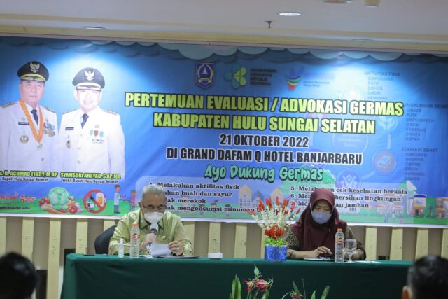 Bupati HSS, Drs. Achmad Fikry saat membuka kegiatan Gerakan Masyarakat Hidup Sehat (Germas) Kabupaten HSS. (Foto: Kominfo Hulu Sungai Selatan/Koranbanjar.net)