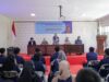 Ketua Komisi I DPRD Kalsel, Rachmah Norlias (tengah) memberikan materi, menanamkan ideologi Pancasila dan wawasan kebangsaan, di Universitas Islam Kalimantan, Senin (31/10/2022). (Foto: Humas DPRD Kalsel/Koranbanjar.net)