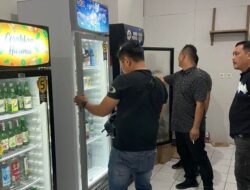 Sidak Malam, Wali Kota Aditya Dapati Ruko Jual Miras