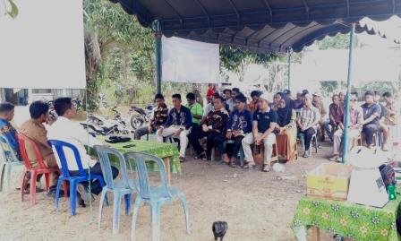 Reses anggota DPRD Banjar di Desa Telaga Baru, Kecamatan Telaga Bauntung, Kabupaten Banjar.