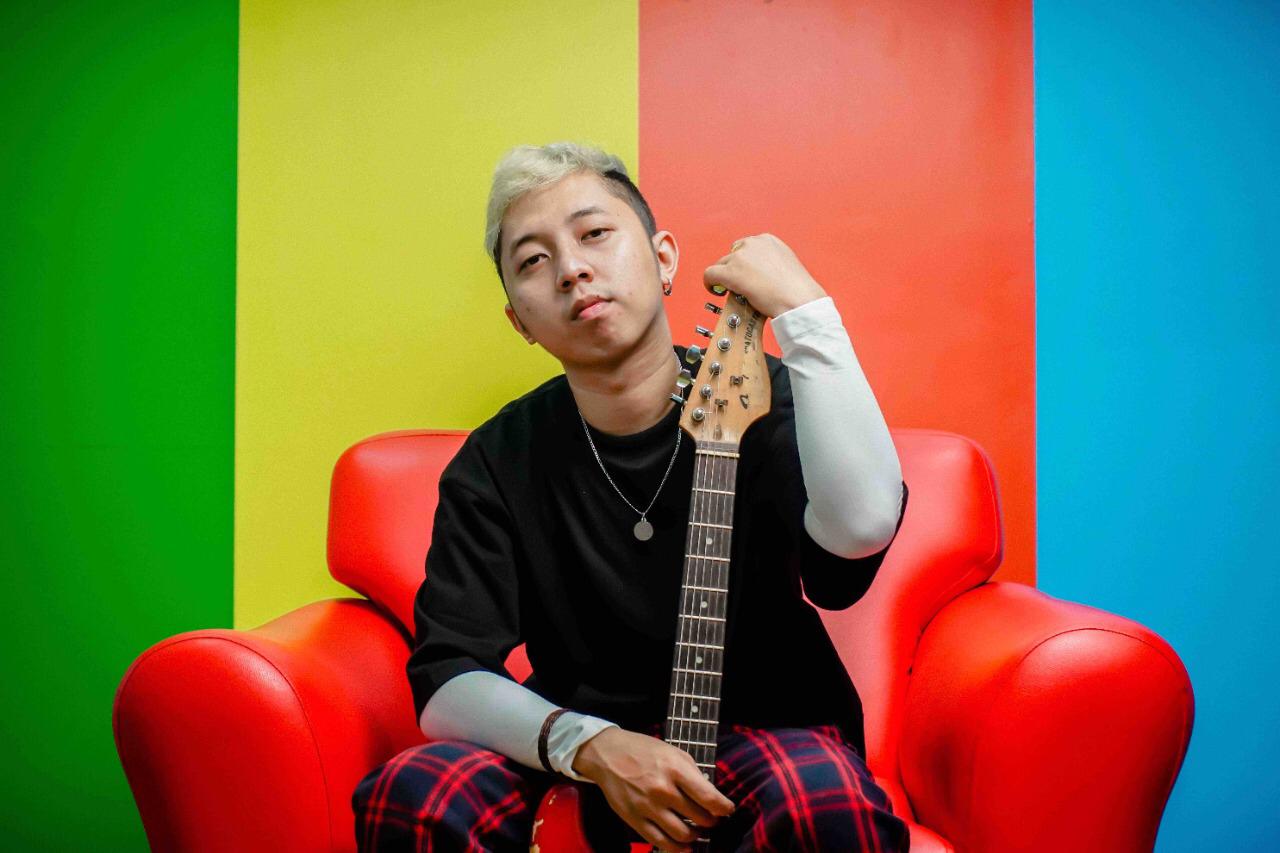 Hafizhjoys, penulis Lagu berjudul “Dunia Belum Berakhir”. (Foto: Dok. Hafizhjoys)