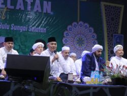 Bupati dan Wabup HSS Hadiri Puncak Harjad Kabupaten Ke 72 Dengan Sholawatan