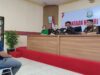 Abdul Rahman terduga pelaku lakantas menerima restorative justice dari Kejari Tabalong. (Foto: Arif/Koranbanjar.net)