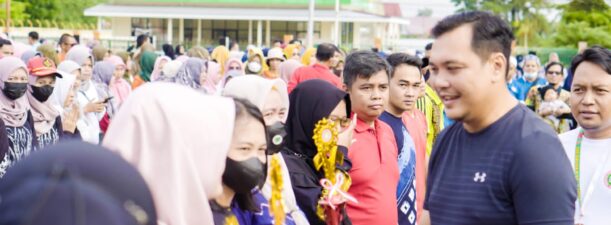 Komitmen Aditya 2023, Berikan Bonus Untuk Guru Berprestasi