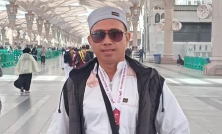 Wartawan Koranbanjar.net, Leonsyah saat berada di Madinah. (Foto: Koranbanjar.net)