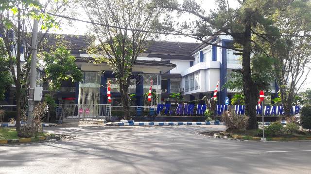 Kantor pusat PTAM Intan Banjar di Jalan Pangeran Hidayatullah Kota Banjarbaru. (Sumber Foto: Dok. Koranbanjar.net)