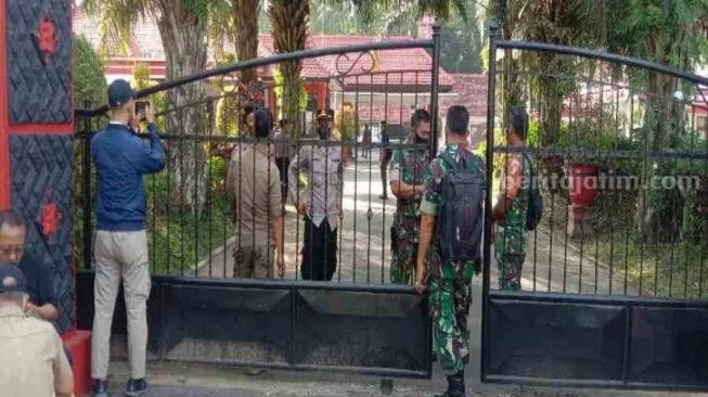 Perampokan rumah dinas Wali Kota Blitar. (Sumber Foto: Beritajatim.com)