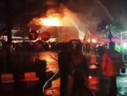 Jago Merah Hanguskan Gedung Biro SDM Polda Kalsel