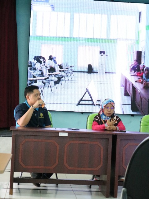 Upaya menyamakan persepsi terkait konsep teknis program YESS. (Sumber Foto: Tim Ekspos SMK PP Negeri Banjarbaru/Koranbanjar.net)
