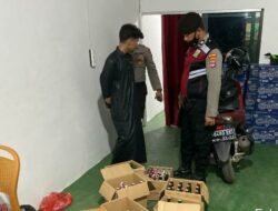 Ratusan Botol “Banyu Bungul” Disita dari Sebuah Toko di Jalan Karang Anyar 1