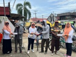 Ratusan Nasi Kotak Untuk Wong Cilik di Kabupaten Tanah Bumbu