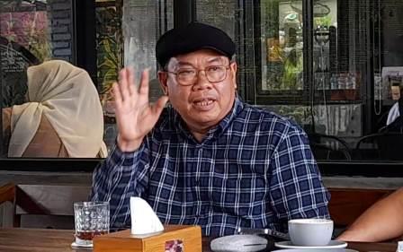 Mantan Komnas HAM RI, Anggota Ambin Demokrasi, Hairansyah (Ancah) di Banjarmasin, Selasa (28/3/2023). (Foto: koranbanjar.net)