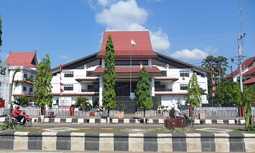 Kantor DPRD Kabupaten Banjar di Kota Martapura, Kalimantan Selatan. (foto: dok koranbanjar.net)