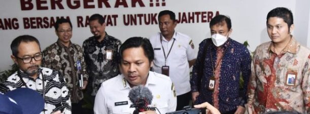 Komite Nasional Ekonomi dan Keuangan Syariah Temui Sekda Roy