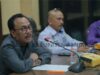 Ketua Komisi I DPRD Kabupaten Banjar, Abdul Razak saat Rapat Dengar Pendapat (RDP) bersama DPC Apdesi Kabupaten Banjar, Senin (6/3/2023). (Foto: Humas DPRD Kalsel/Koranbanjar.net)