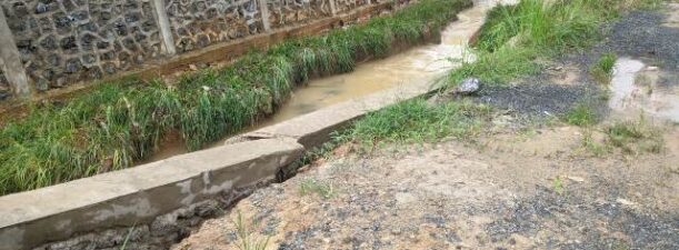 Seumur Jagung, Siring Sungai Kuranji Ambruk