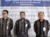 Komisaris Utama PT Air Minum Intan Banjar, Mokhamad Hilman (tengah). (Foto: Ari/Koranbanjar.net)