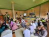 Terkait rencana perluasan Bandara Gusti Sjamsir Alam, Dinas Perumahan Rakyat, Permukiman dan Pertanahan Kabupaten Kotabaru mengumpulkan warga Desa Stagen, Kecamatan Pulaulaut Utara. (Foto: Kominfo Kotabaru/Koranbanjar.net)