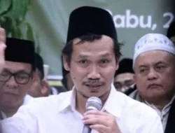 Beda Hari Raya Idulfitri Muhammadiyah dan NU, Gus Baha: Tidak Usah Nimbrung Jika Tak Tahu Ilmunya