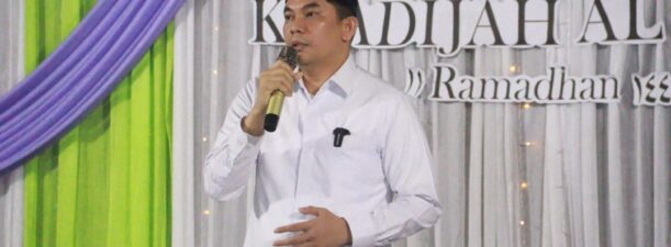 Andi Rudi Latif Bersama Masyarakat Sampahanan Khidmat Dalam Haul Sayyidah Khadijah Al Qubro