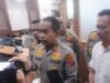 Wawancara awak media dengan Kapolda Kalimantan Selatan, Irjen Polisi Andi Rian Djajadi terkait kasus pembunuhan di Pengaron, di Mapolda Kalsel Banjarmasin, Selasa (4/4/2023). (Foto: Koranbanjar.net)