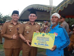 Bupati Kotabaru Serahkan Bantuan di Tiga Kecamatan