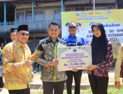 Tak Kenal Lelah, Bupati Kotabaru Kembali Berikan Bantuan Sosial Kepada Masyarakat