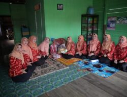 DWP Kabupaten Tanah Bumbu Berbagi Bingkisan Dengan Duafa