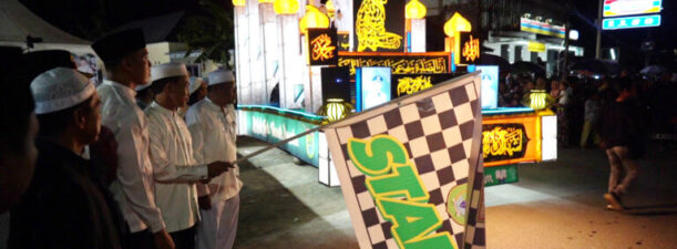 Pawai Tanglong di Kabupaten Tanah Bumbu Dilepas di Halaman Masjid Agung al Fallah