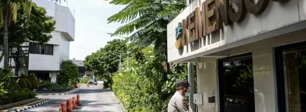 Geledah Kantor Kemensos, KPK Amankan Barang Bukti Kasus Dugaan Korupsi Bansos Beras