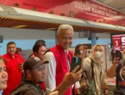 Tiba di Palembang Lakukan Konsolidasi, Ganjar Disambut Warga dan Relawan: Kami Optimis Ganjar Presiden!
