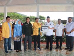 Kembali, Bupati Kotabaru Menerima Penghargaan dari Universitas Lambung Mangkurat Banjarmasin