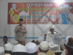 Bupati HSS Ikuti Pengajian Guru Danau di Majelis Ta’lim Sa’adatul Muttaqin