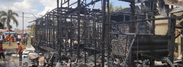 Geger Api di Pekauman Ulu, Kurang Lebih Lima Rumah Terdampak