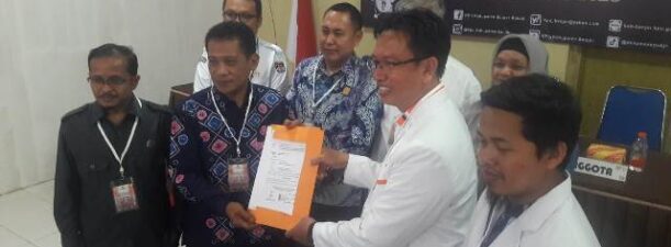 Pendaftar Pertama PKS Kabupaten Banjar Diiringi Lantunan Maulid Habsyi