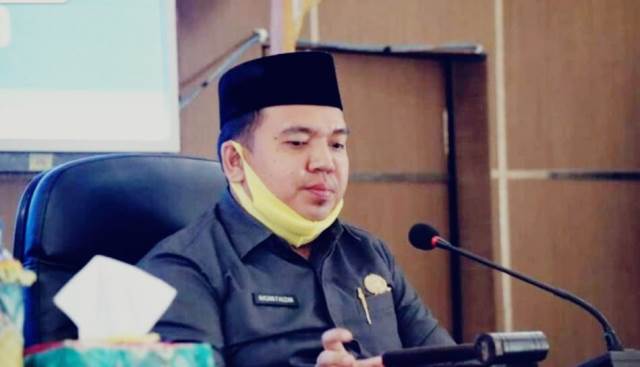 Ketua DPRD Kabupaten Balangan, Ahsani Fauzan mengharapkan rekomendasi yang telah disampaikan Pansus DPRD atas LKPj Bupati Balangan tahun anggaran 2022 dapat menjadi perhatian Pemkab Balangan. (Sumber Foto: Vit/Koranbanjar.net)