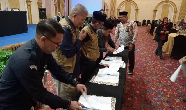 Rapat Pleno Terbuka Rekapitulasi Dan Penetapan DPT Kabupaten Banjar ...