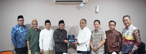 Optimalkan Fasilitas Pesantren, Bapemperda DPRD Kalsel Kunjungi Mejelis Masyayikh